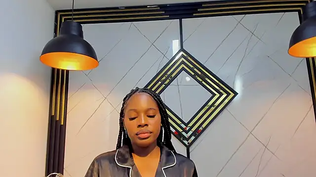 Snapshot of EmilyDiaaz chatting on 03-22-25, 03:42 EmilyDiaaz online show from 03-22-25, 03:42