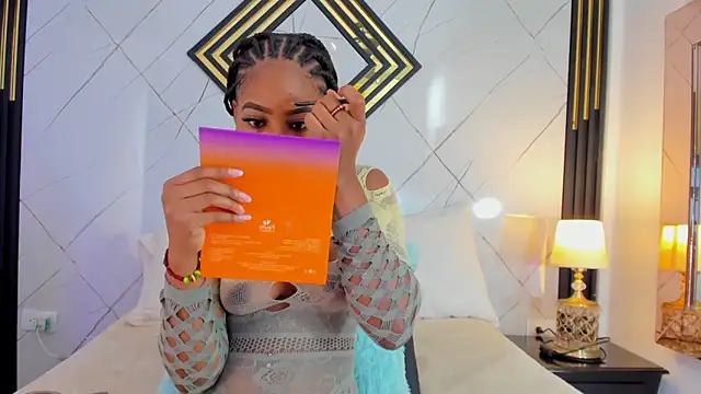 EmilyDiaaz online show from 10-30-25, 12:28