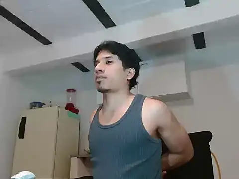 Snapshot of AngelHil chatting on 09-20-25, 02:45 AngelHil online show from 09-20-25, 02:45