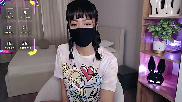 ThaiBoo online show from 10-23-25, 02:11