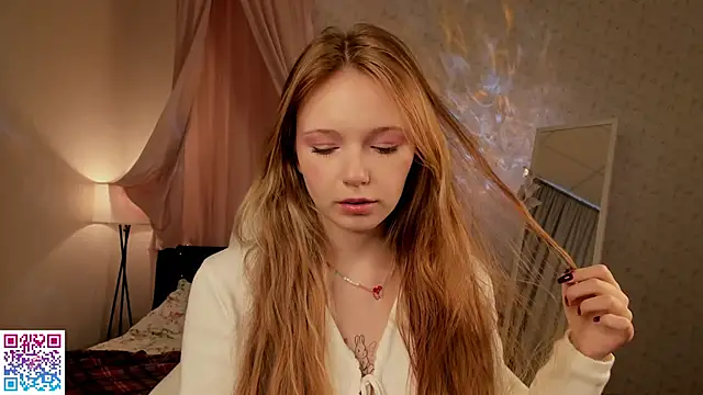 boozekirs  online show from 10-17-25, 03:31