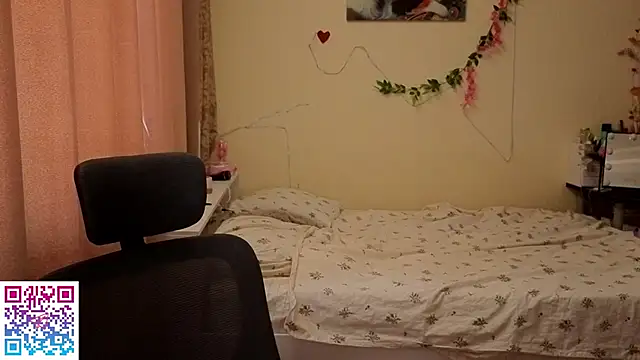 Snapshot of boozekirs_ chatting on 05-18-26, 03:02 boozekirs online show from 05-18-26, 03:02