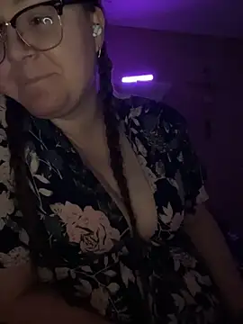 HTXBELLE online show from 02-25-25, 12:47