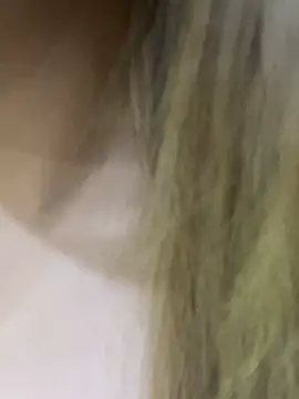 Snapshot of Rihana_Milan chatting on 03-11-25, 10:51 Rihana Milan online show from 03-11-25, 10:51