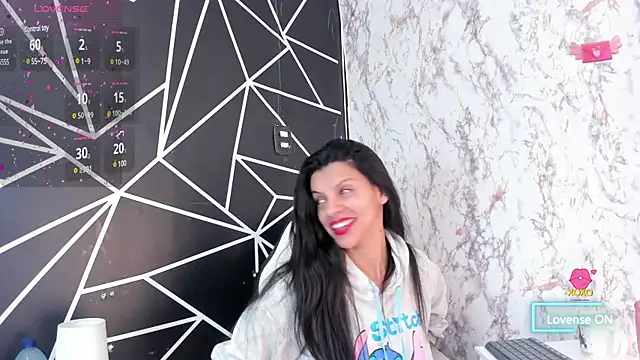 Snapshot of aitana_garcia_ chatting on 03-05-25, 12:11 aitana garcia online show from 03-05-25, 12:11