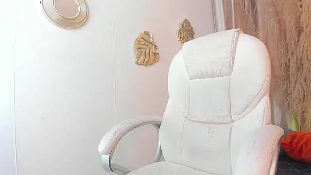 iiangel  online show from 09-11-25, 02:33