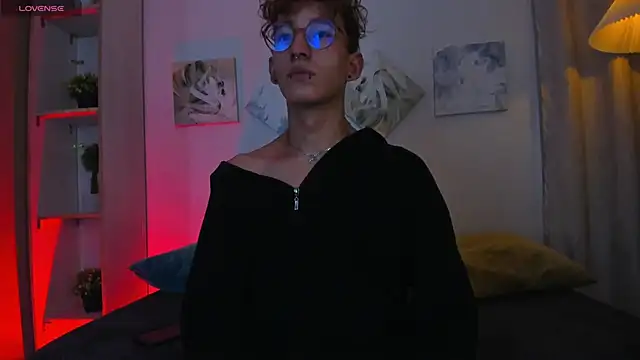 iiangel  online show from 11-16-25, 02:28