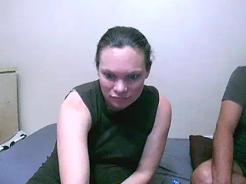 redsparrowXxXx online show from 10-15-25, 03:12