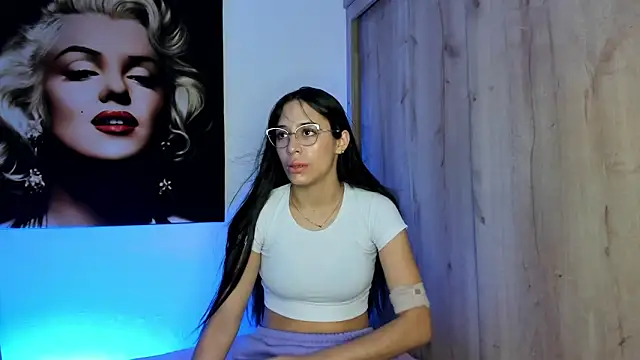 TANIA 06 online show from 09-18-25, 01:24