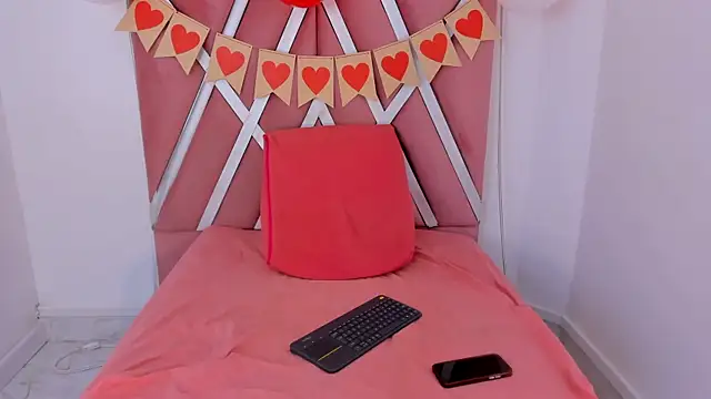 Emily-Carter online show from 02-12-26, 09:21