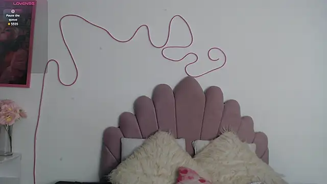 emily-777 online show from 09-17-25, 10:44