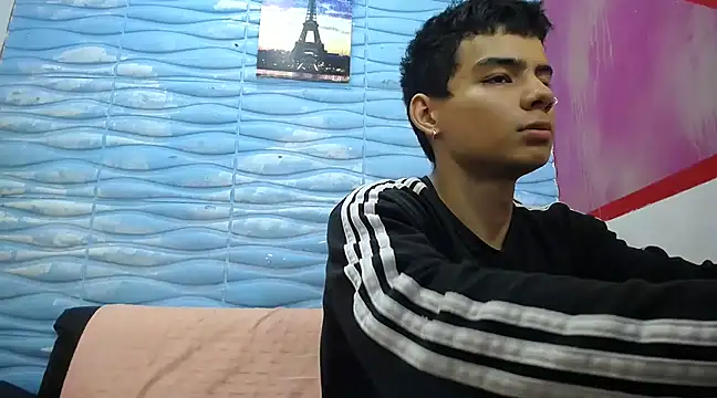 seigfried0 online show from 03-18-25, 08:15