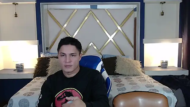 Snapshot of SaraClub_JY chatting on 03-14-25, 07:44 SaraClub JY online show from 03-14-25, 07:44