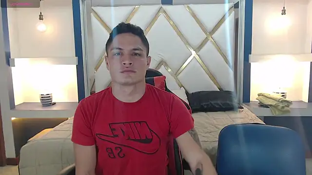 Snapshot of SaraClub_JY chatting on 10-14-25, 11:05 SaraClub JY online show from 10-14-25, 11:05