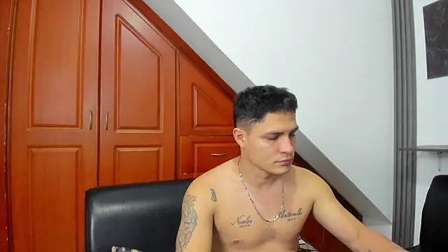 SaraClub JY online show from 02-18-26, 01:12