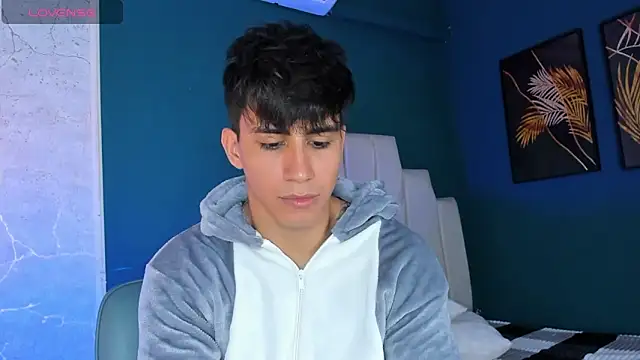 Allex Cano online show from 12-18-25, 03:45