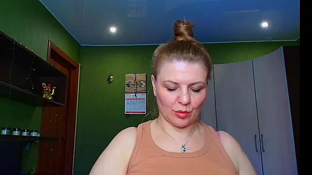 Snapshot of VeronikawGold chatting on 06-10-26, 11:46 VeronikawGold online show from 06-10-26, 11:46