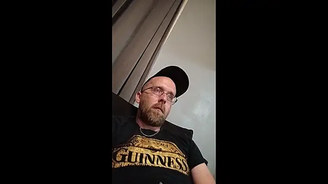 Snapshot of taterae chatting on 04-23-26, 12:23 taterae online show from 04-23-26, 12:23