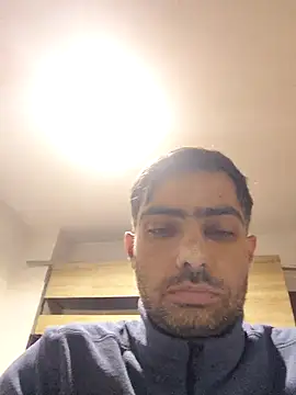 andreiiiii2025 online show from 11-28-25, 09:56