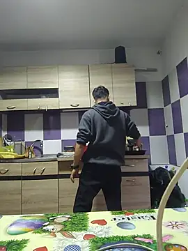 andreiiiii2025 online show from 05-20-26, 09:48