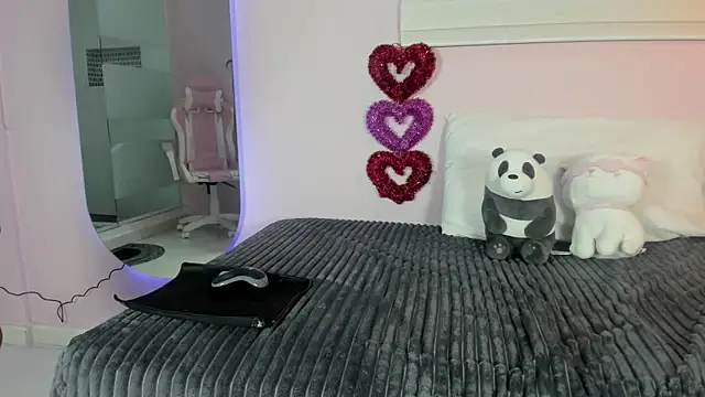 emily sweett24 online show from 02-28-25, 12:20