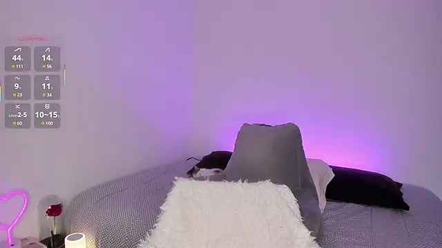 Snapshot of _lucianapalmer chatting on 09-22-25, 02:41 lucianapalmer online show from 09-22-25, 02:41