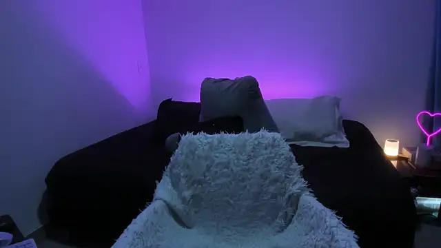 Snapshot of _lucianapalmer chatting on 11-23-25, 03:12 lucianapalmer online show from 11-23-25, 03:12