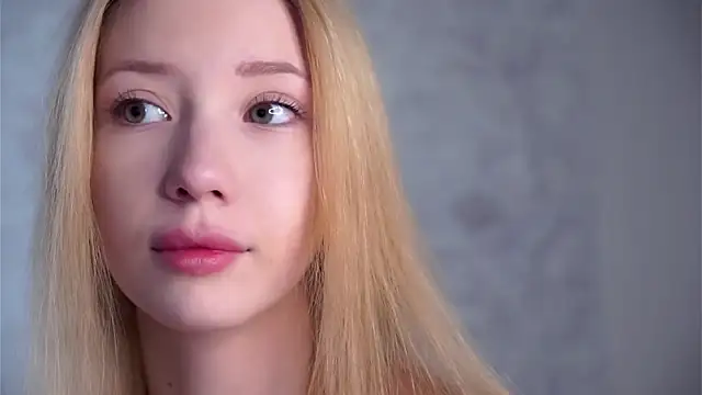 SunnivaCovil online show from 04-17-26, 02:53