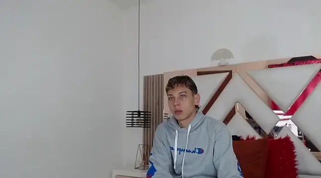 Snapshot of Noahoconor chatting on 02-21-25, 01:00 Noahoconor online show from 02-21-25, 01:00