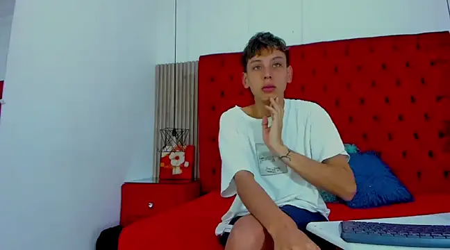 Snapshot of Noahoconor chatting on 03-05-25, 01:17 Noahoconor online show from 03-05-25, 01:17