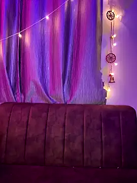 Dishasarmaa05 online show from 09-15-25, 05:13