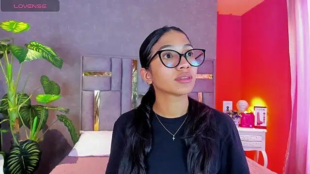 Tyla Ks online show from 04-07-26, 07:36