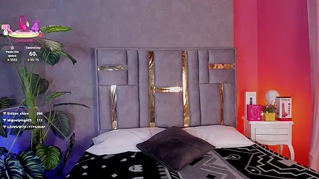 Tyla Ks online show from 05-19-26, 01:56