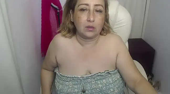 Snapshot of Mature_2025 chatting on 02-25-25, 09:02 Mature 2025 online show from 02-25-25, 09:02