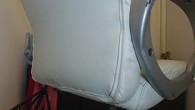 Snapshot of Mature_2025 chatting on 03-17-25, 08:40 Mature 2025 online show from 03-17-25, 08:40