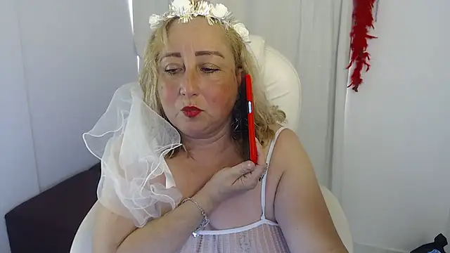 Snapshot of Mature_2025 chatting on 10-22-25, 05:02 Mature 2025 online show from 10-22-25, 05:02