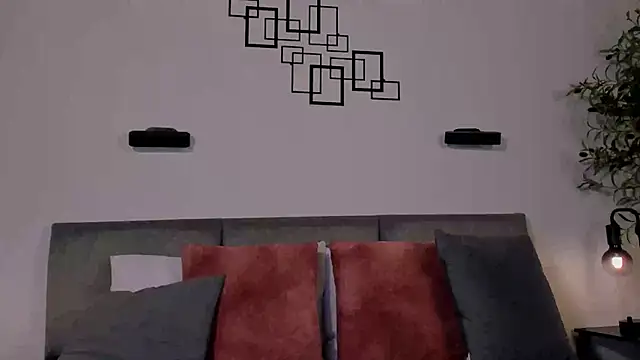 jennalux  online show from 04-07-26, 02:12