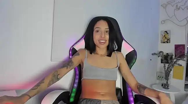 agaataa  online show from 03-08-25, 01:50