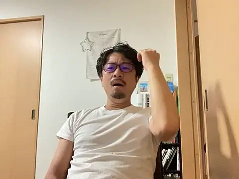 Snapshot of masato1115aa chatting on 09-12-25, 12:33 masato1115aa online show from 09-12-25, 12:33