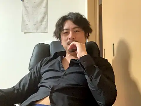 Snapshot of masato1115aa chatting on 10-20-25, 12:44 masato1115aa online show from 10-20-25, 12:44