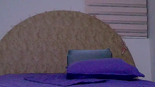 abigail fx online show from 12-23-25, 03:04