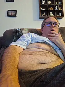 Smallone327 online show from 11-17-25, 03:45