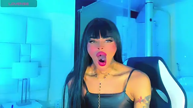 Snapshot of jymena_xxx chatting on 01-15-26, 07:06 jymena xxx online show from 01-15-26, 07:06