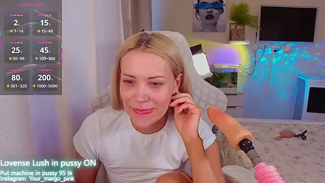 Snapshot of Margony chatting on 07-18-26, 04:27 Margony online show from 07-18-26, 04:27
