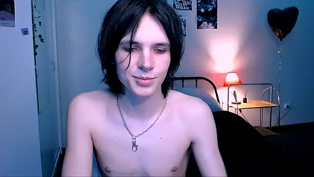 Snapshot of timi-moon chatting on 09-28-25, 10:53 timi-moon online show from 09-28-25, 10:53