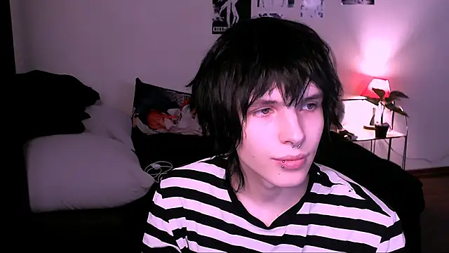 Snapshot of timi-moon chatting on 11-16-25, 11:49 timi-moon online show from 11-16-25, 11:49