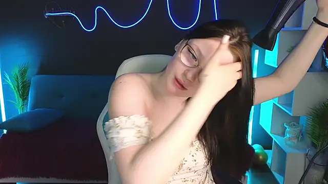 Snapshot of milliedoll chatting on 03-19-25, 08:34 milliedoll online show from 03-19-25, 08:34