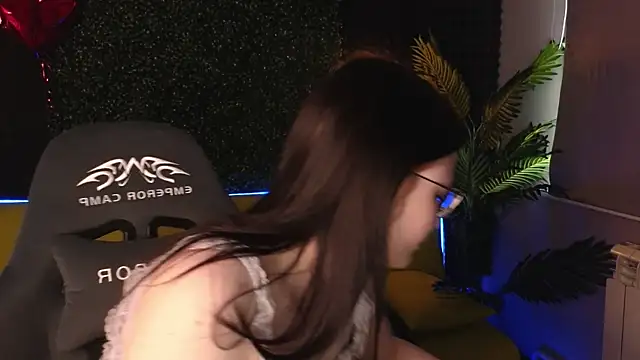 Snapshot of milliedoll chatting on 03-22-25, 01:22 milliedoll online show from 03-22-25, 01:22