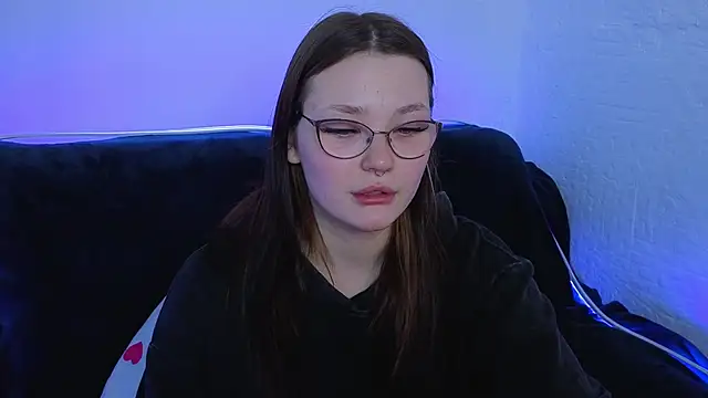 Snapshot of milliedoll chatting on 10-01-25, 08:31 milliedoll online show from 10-01-25, 08:31