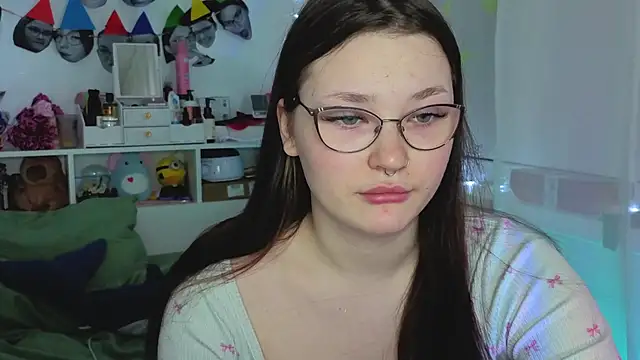 Snapshot of milliedoll chatting on 10-24-25, 06:32 milliedoll online show from 10-24-25, 06:32